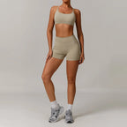 🤍 Conjunto Fitness Feminino Cintura Alta
Suporte firme. Silhueta definida. Confiança em cada treino.