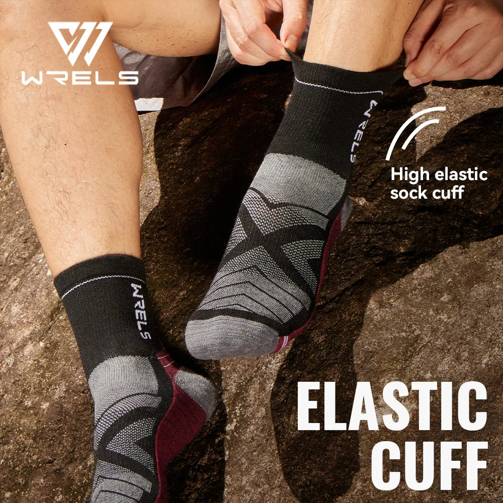 🧦 Meias Térmicas em Lã Merino
Temperatura adaptável. Conforto duradouro. Performance em qualquer clima.