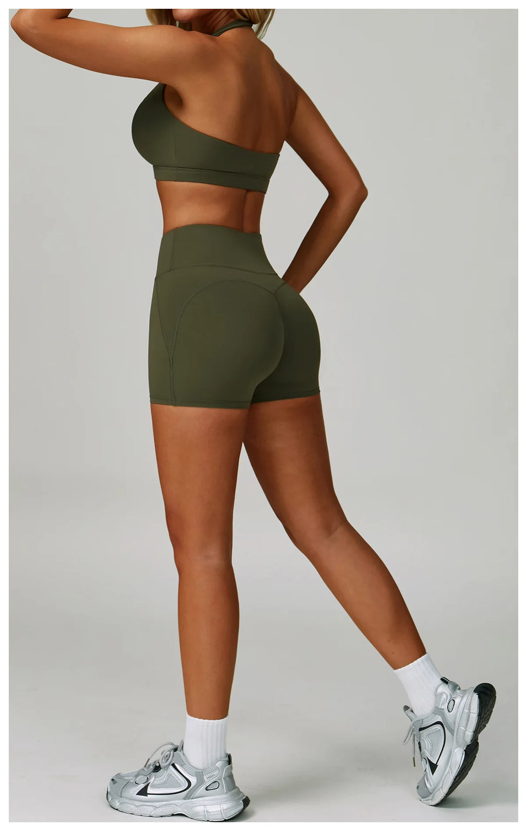 💜 Conjunto de Treino Feminino Cintura Alta
Conforto absoluto. Suporte firme. Confiança em cada movimento.