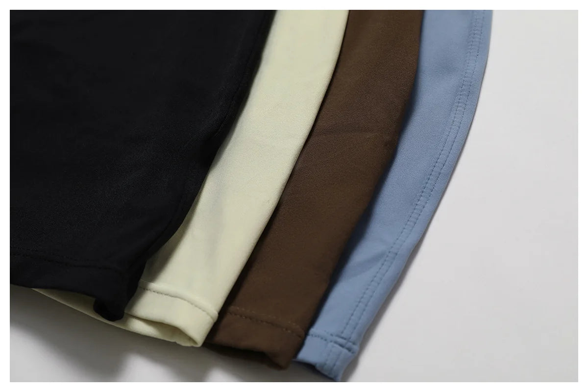 🤍 Macacão Feminino de Treino com Zíper
Ajuste perfeito. Silhueta definida. Confiança total no movimento.