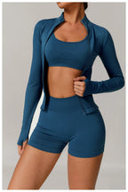 🤍 Conjunto Fitness Feminino Cintura Alta
Suporte firme. Silhueta definida. Confiança em cada treino.