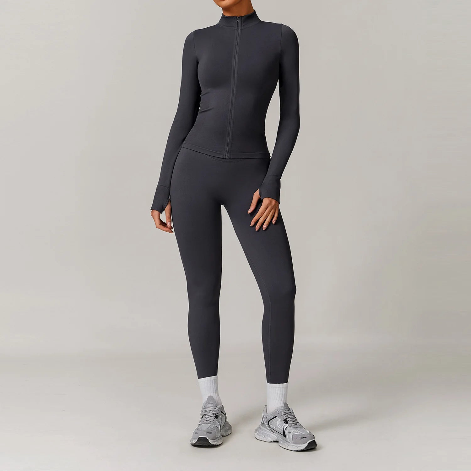 🤍 Conjunto Fitness Feminino Cintura Alta
Suporte firme. Silhueta definida. Confiança em cada treino.