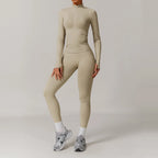 🤍 Conjunto Fitness Feminino Cintura Alta
Suporte firme. Silhueta definida. Confiança em cada treino.