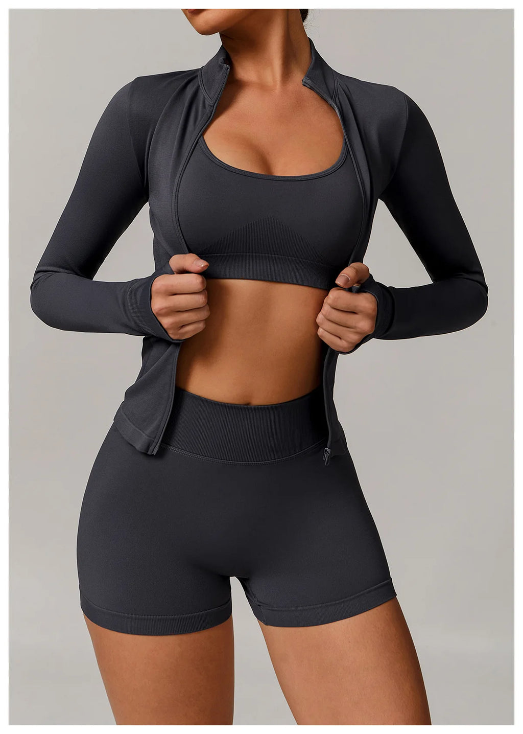 🤍 Conjunto Fitness Feminino Cintura Alta
Suporte firme. Silhueta definida. Confiança em cada treino.