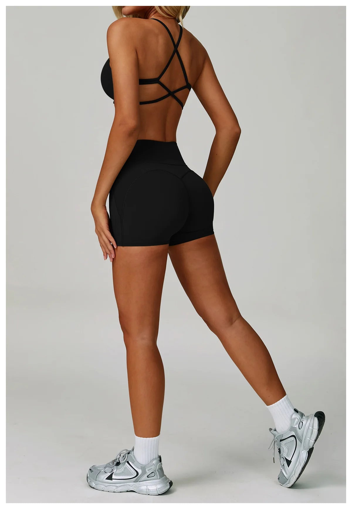 💜 Conjunto de Treino Feminino Cintura Alta
Conforto absoluto. Suporte firme. Confiança em cada movimento.