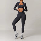 🤍 Conjunto Fitness Feminino Cintura Alta
Suporte firme. Silhueta definida. Confiança em cada treino.