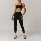 🤍 Conjunto Fitness Feminino Cintura Alta
Suporte firme. Silhueta definida. Confiança em cada treino.